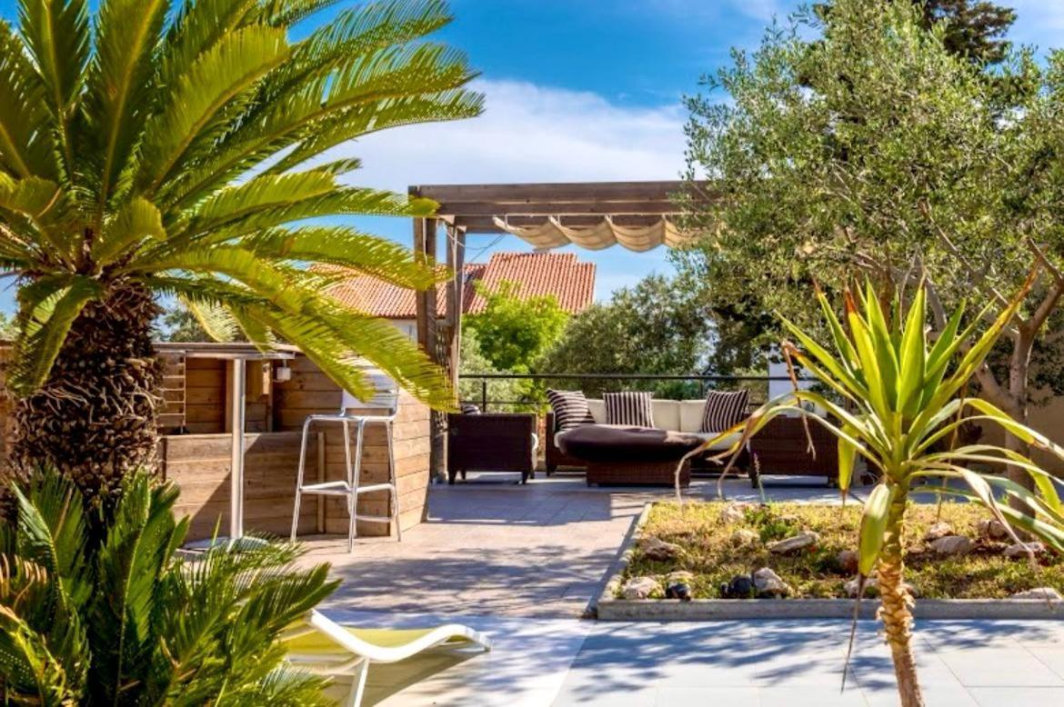 Kristal Paris Resort Novalja Exterior photo