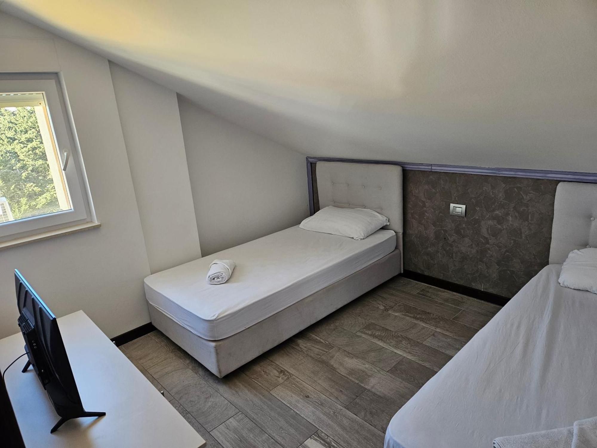 Kristal Paris Resort Novalja Exterior photo